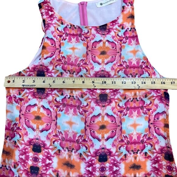 Impeccable Pig Pink Floral Dress.  Sleeveless. Sheath. Sz Small. Great Condition - Picture 9 of 10